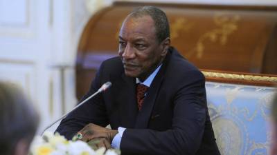 Альф Конде - Президент Гвинеи сделал прививку от коронавируса вакциной «Спутник V» - polit.info - Россия - Гвинея