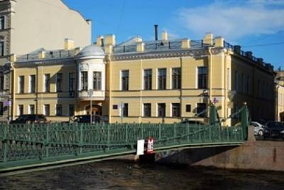 Подростка из Петербурга заподозрили в убийстве ближайших родственников - lenta.ru - Санкт-Петербург - Самара