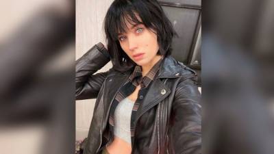 Кристина Асмус - Дарья Мельникова - Асмус осудили за демонстрацию нижнего белья из-под платья - nation-news.ru