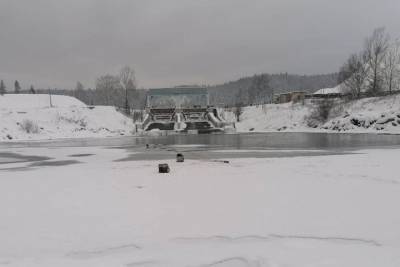 В Челябинской области два рыбака провалились под лед, один из них погиб - chel.mk.ru - Челябинская обл.