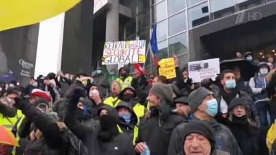 Столкновениями с полицией закончилась демонстрация против закона «о глобальной безопасности» во французском Нанте - 1tv.ru - Париж
