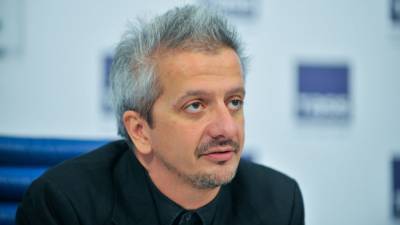 Константин Богомолов - Ксения Собчак - Богомолов высмеял бедствующих артистов за низкие доходы в пандемию - nation-news.ru
