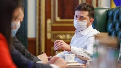 Владимир Зеленский - Анатолий Шарий - Геннадий Рябцев - На Украине не поверили в обещания Киева снизить цены на газ для населения - nation-news.ru - Киев