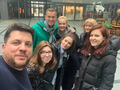 Алексей Навальный - Леонид Волков - Волков о том, почему задержание Навального в аэропорту не имеет оснований - znak.com - Москва