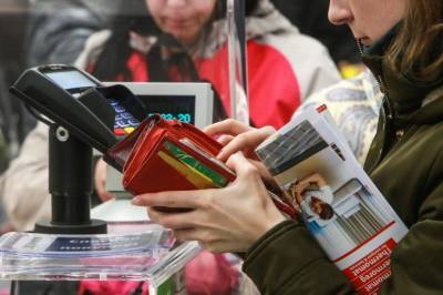 50% воздуха: россияне оплачивают полупустые товары в магазинах - continent.news - Россия - Голландия