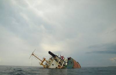 СМИ: в Черном море затонуло российское судно - pupolita.ru - Turkey - провинция Бартын