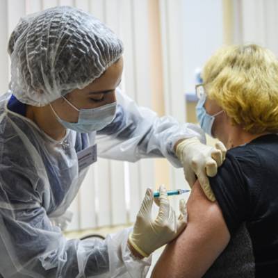 Владимир Путин - Анна Попова - Массовая вакцинация населения от covid-19 стартует в России - radiomayak.ru