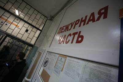 В Петербурге задержаны трое молодых людей, устроивших в парке стрельбу из автомата - znak.com - Ленинградская обл. - Санкт-Петербург - Тверская обл.