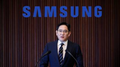 Пак Кынхе - Ли Чжэен - Вице-президент Samsung получил срок за взятку подруге экс-лидера Южной Кореи - gazeta.ru - Южная Корея