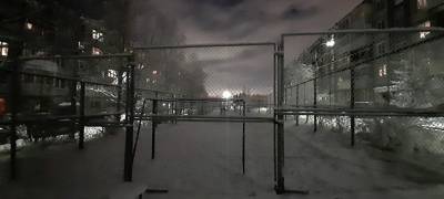 Петрозаводчане просят подсветить спортплощадку, которая была построена без опор освещения - stolicaonego.ru - Петрозаводск - республика Карелия