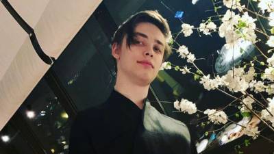 Наталья Королева - Игорь Николаев - Сергей Есенин - Сын Тарзана и Королевой по новому взглянул на хит Николаева "Дельфин и русалка" - nation-news.ru