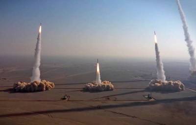 Как в США отреагировали на удары иранских ракет в 100 милях от авианосной группы - topcor.ru - США - Иран - Тегеран