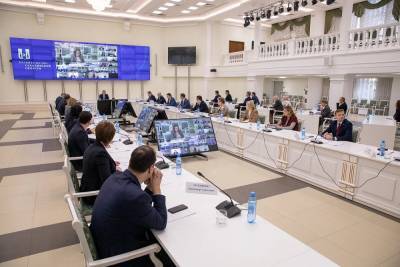 Валерий Лимаренко - Губернатор сказал мэрам и министрам привиться от ковида, чтобы показать пример - sakhalin.info - Сахалинская обл.