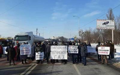 В Полтаве перекрыли трассу Киев-Харьков - korrespondent.net - Киев - Харьков - Полтава - Житомир