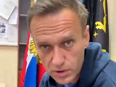 Алексей Навальный - Ольга Михайлова - Суд над Навальным начался прямо в отделении полиции - lenta.ua - Москва