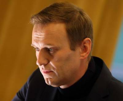 Алексей Навальный - Вадим Кобзев - Навальный прокомментировал заседание по вопросу его ареста - argumenti.ru - Москва