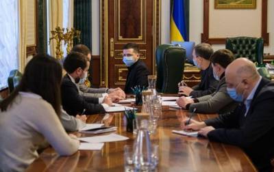 Владимир Зеленский - Денис Шмыгаль - Зеленский назвал вакцинацию "вызовом для всего мира" - korrespondent.net - Австрия - Греция