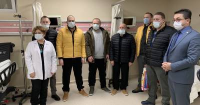 Украинских моряков, спасенных с затонувшего сухогруза в Турции, выписали из больницы - tsn.ua - Турция