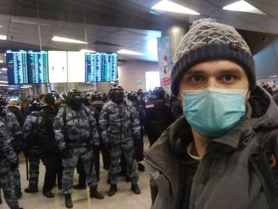 Владимир Путин - Алексей Навальный - Ольга Бузова - Дмитрий Соколов - Навальный пошел на посадку с "Победой". Как проходила спецоперация по задержанию - sobesednik.ru - Москва