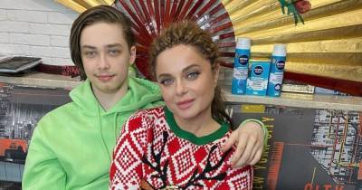 Наталья Королева - 18-летний сын Наташи Королевой перепел легендарный хит мамы "Дельфин и русалка" - tsn.ua