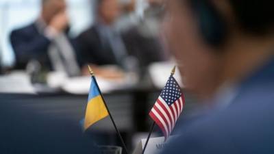 Михаил Погребинский - Кристина Квин - Украинский политолог Погребинский заявил о беспрецедентности американского хамства - riafan.ru - США - Киев