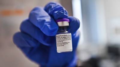 Почему безопасность вакцины Pfizer вызывает все больше вопросов? - 5-tv.ru - Норвегия - Израиль - Европа