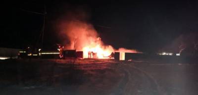 10 кур погибли во время пожара в Поронайске - sakhalin.info - Поронайск