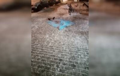 Тело молодой девушки нашли под окнами многоэтажки в Мурино - ivbg.ru - Ленобласть