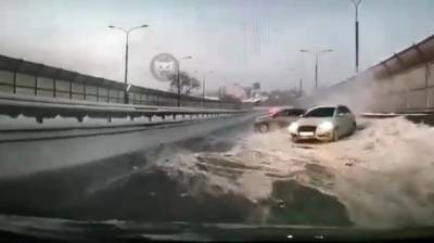 ДТП с Audi и Renault на Измайловском мосту попало на видео - penzainform.ru - Пенза