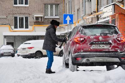 Водителей предупредили о критической температуре для автомобиля в морозы - lenta.ru