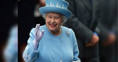 Елизавета II - По 94 доллара за пару: королева Елизавета II начала торговать носками - fakty.ua - Англия