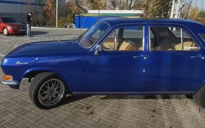 С таким шутки плохи: в Сети показали брутальный пикап ГАЗ-24 "Волга" на пневме – мотор V8 рычит как дикий зверь - akcenty.com.ua