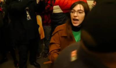В США задержали подозреваемую в краже ноутбука из Капитолия для российских спецслужб - newizv.ru - США - Вашингтон