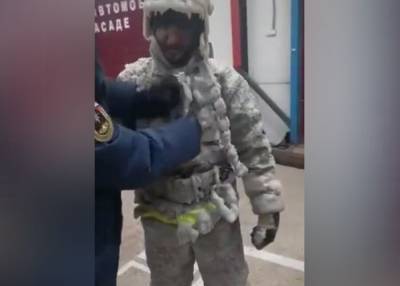 В Якутии рассказали, с чем связано обледенение костюмов у пожарных - m24.ru - респ. Саха