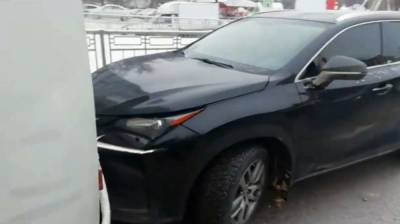 Замеченный в вооружённом конфликте Lexus нашли в центре Воронежа с мёртвым водителем - vestivrn.ru - Воронеж