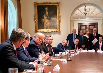 Дональд Трамп - Джо Байден - Джен Псаки - Трамп отменил запрет на въезд в США из Европы, но Байден намерен его вернуть - vinegret.cz - США - Англия - Бразилия - Чехия - Ирландия
