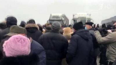Владимир Зеленский - На Украине люди возмущены новым повышением цен на услуги ЖКХ - 1tv.ru - Киев - Кривой Рог