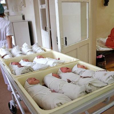 Иностранцев могут лишить возможности пользоваться услугами суррогатных матерей - radiomayak.ru
