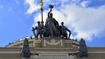 Киевский политолог назвал 15% украинцев латентными коллаборантами - riafan.ru - Киев - Крым