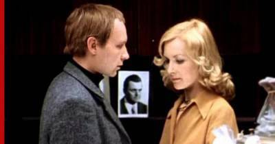 Эльдар Рязанов - Евгений Лукашин - Андрей Мягков - Извращением назвал ежегодный показ "Иронии судьбы" исполнитель главной роли - profile.ru