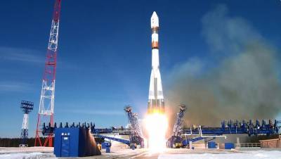 Россия планирует около 30 космических пусков в этом году по невоенным программам - gazeta.ru - Французская Гвиана