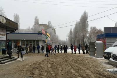 Саратовцы сообщают об очередях как в 90-е - saratov.mk.ru - Саратов