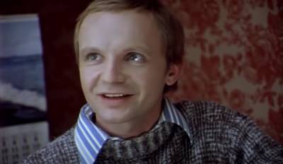 Евгений Лукашин - Андрей Мягков - Мягков из "Иронии судьбы" назвал ежегодный показ фильма "извращением" - politros.com