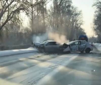 В Кузбассе последствия жёсткого ДТП с такси попали на видео - gazeta.a42.ru - район Новокузнецка