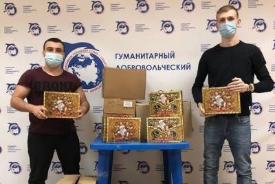 Югорские волонтеры работают без выходных и каникул - ugra.mk.ru - Сургут - Югра