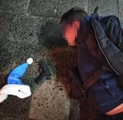 Житель Львова устроил стрельбу в новогоднюю ночь - news.bigmir.net - Львов - Львовская обл.