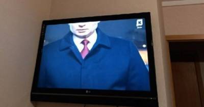 Владимир Путин - Антон Алиханов - Российский телеканал "обрезал" Путину полголовы во время его новогоднего обращения (видео) - focus.ua - Россия - Калининград - Калининградская обл.