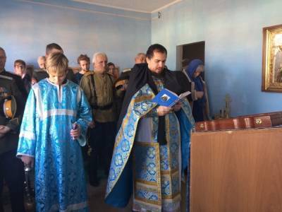 Иларион Алфеев - РПЦ добровольно не станет закрывать храмы из-за коронавируса - znak.com - Москва