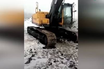 В Ленобласти нашли заминированное тело предпринимателя с бутылкой коньяка - mk.ru - Ленинградская обл. - р-н Выборгский