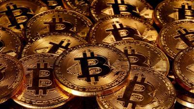 Цифровой взлёт: курс биткоина впервые превысил $30 тысяч - russian.rt.com
